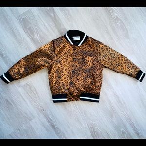Let’s kids eternal leopard bomber jacket. Size 4. Sold out in this size.